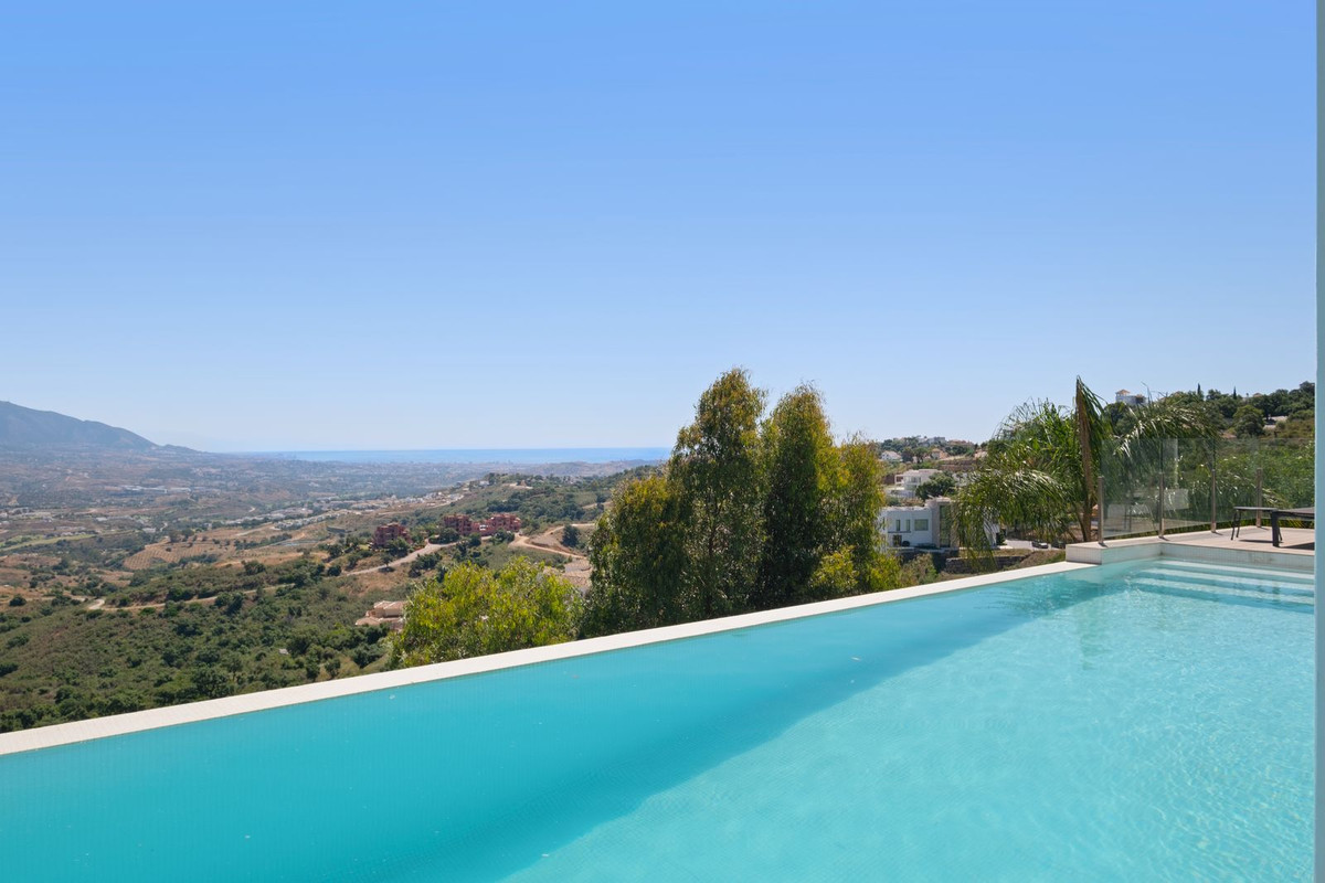 Huis te koop in La Mairena | 5 slaapkamers H5392924
