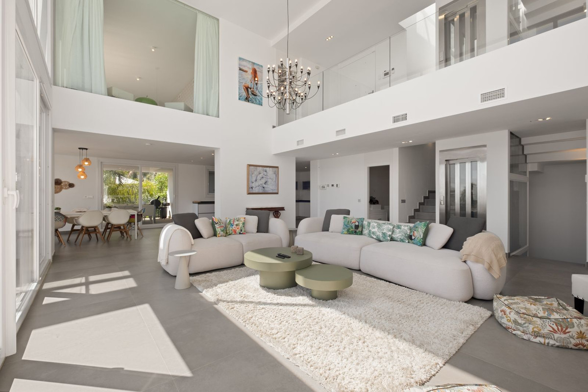 Huis te koop in La Mairena | 5 slaapkamers H5392924