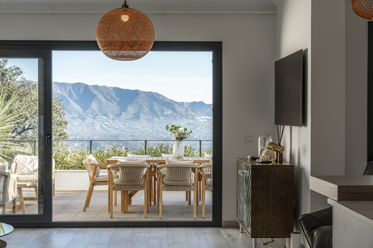 Huis te koop in La Mairena | 4 slaapkamers H5472637