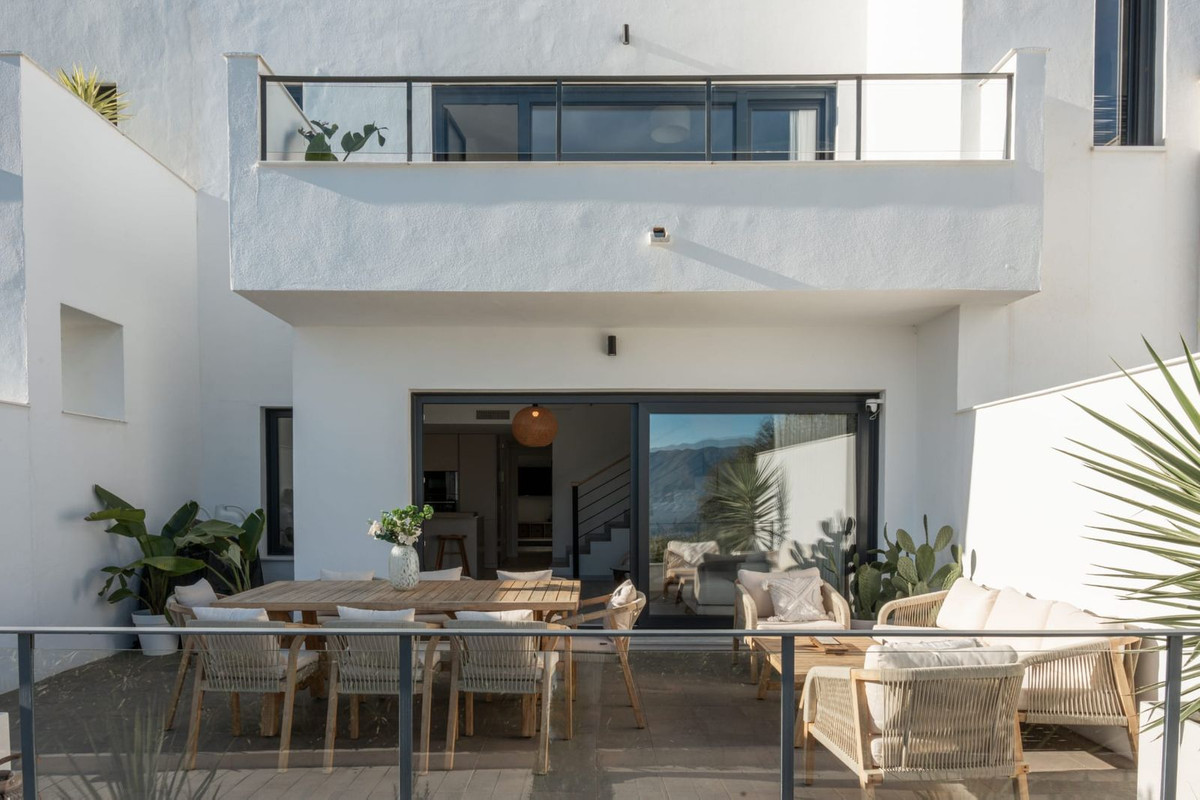 Huis te koop in La Mairena | 4 slaapkamers H5479474