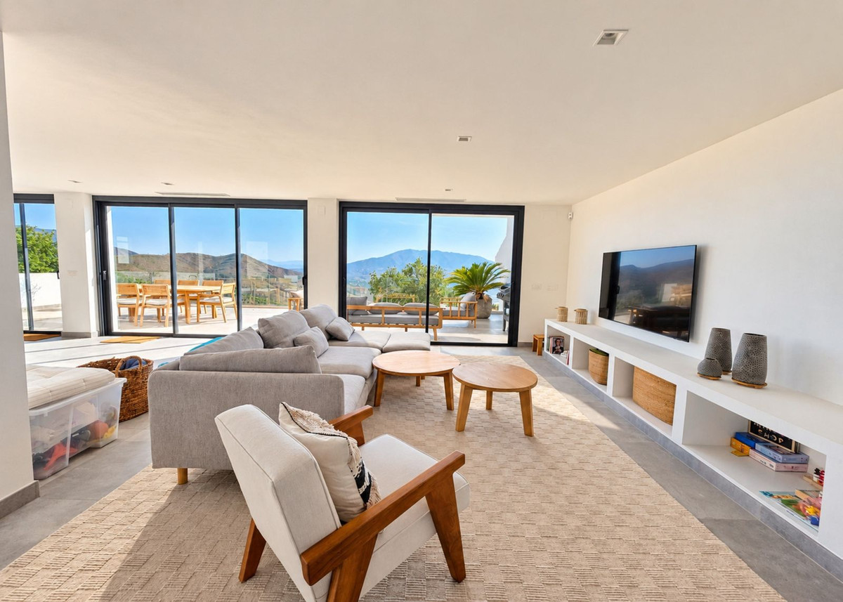 Property main view 4