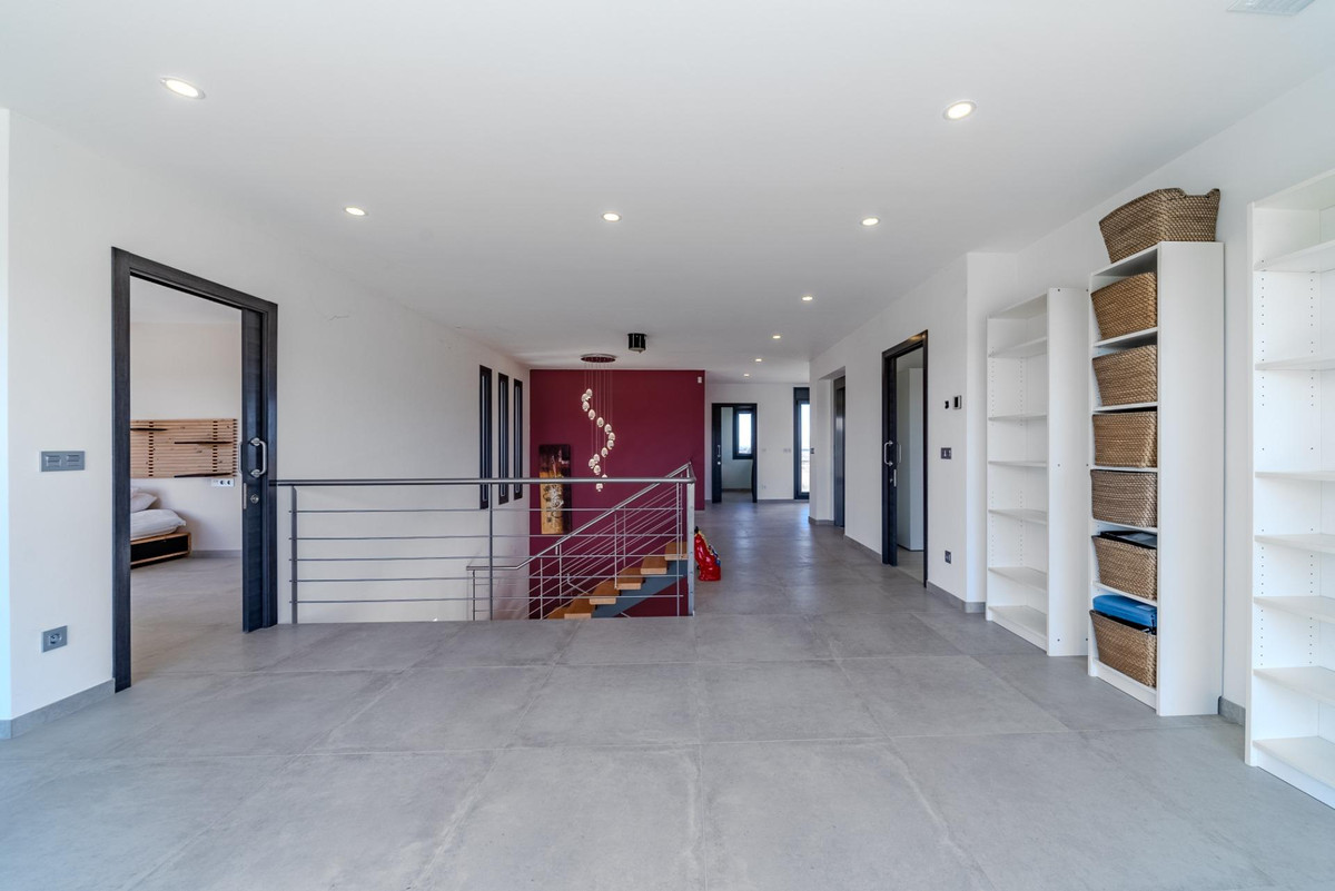 Property main view 40