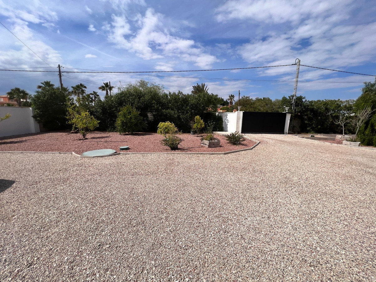 Huis te koop in La Marina | 3 slaapkamers H5236765