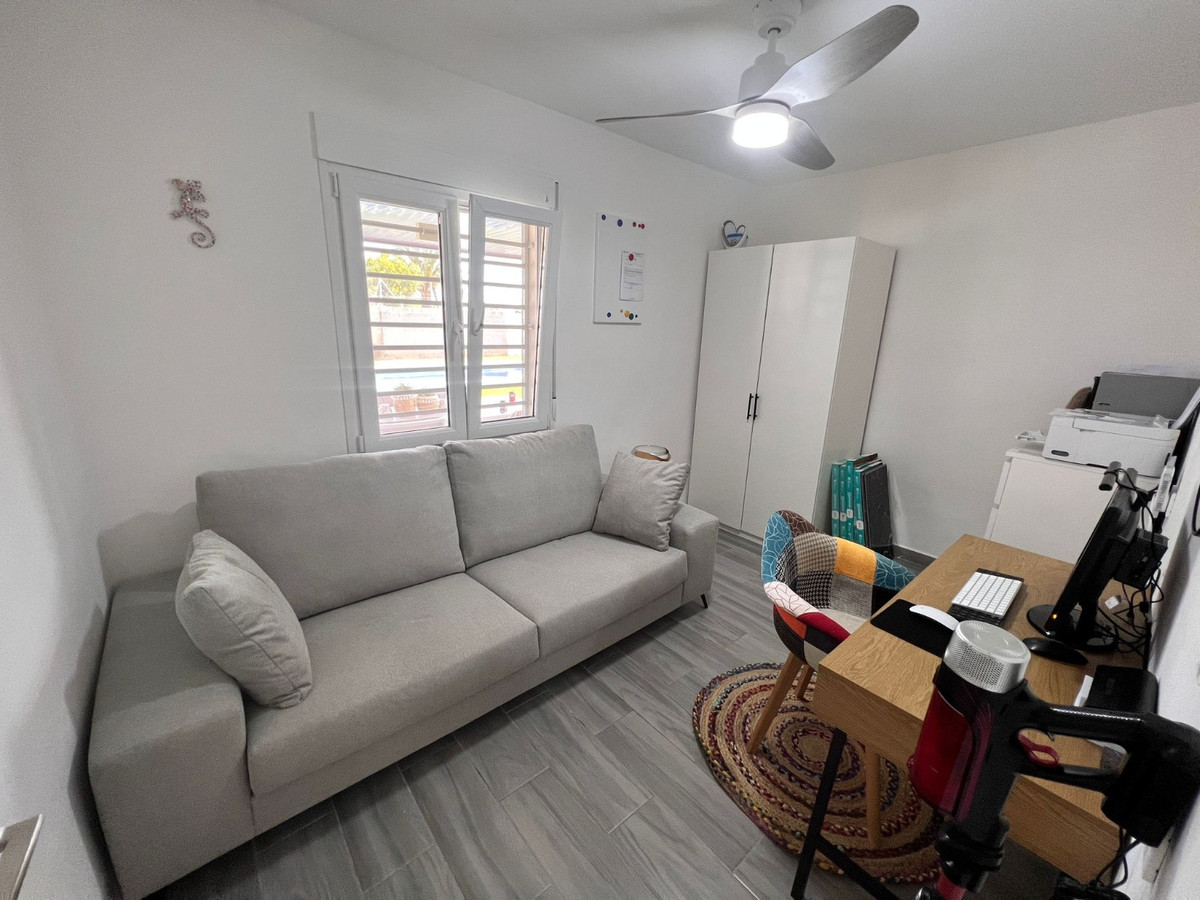 Huis te koop in La Marina | 3 slaapkamers H5236765