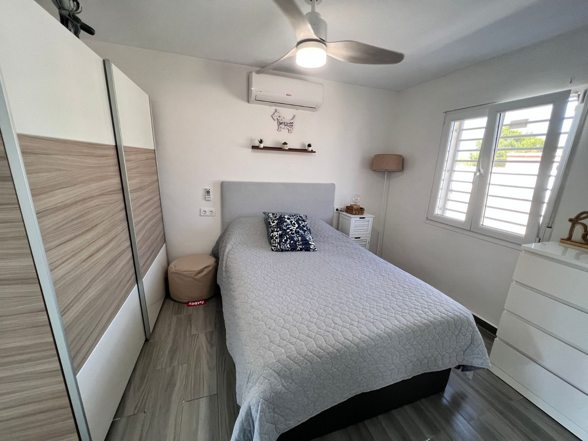 Huis te koop in La Marina | 3 slaapkamers H5236765