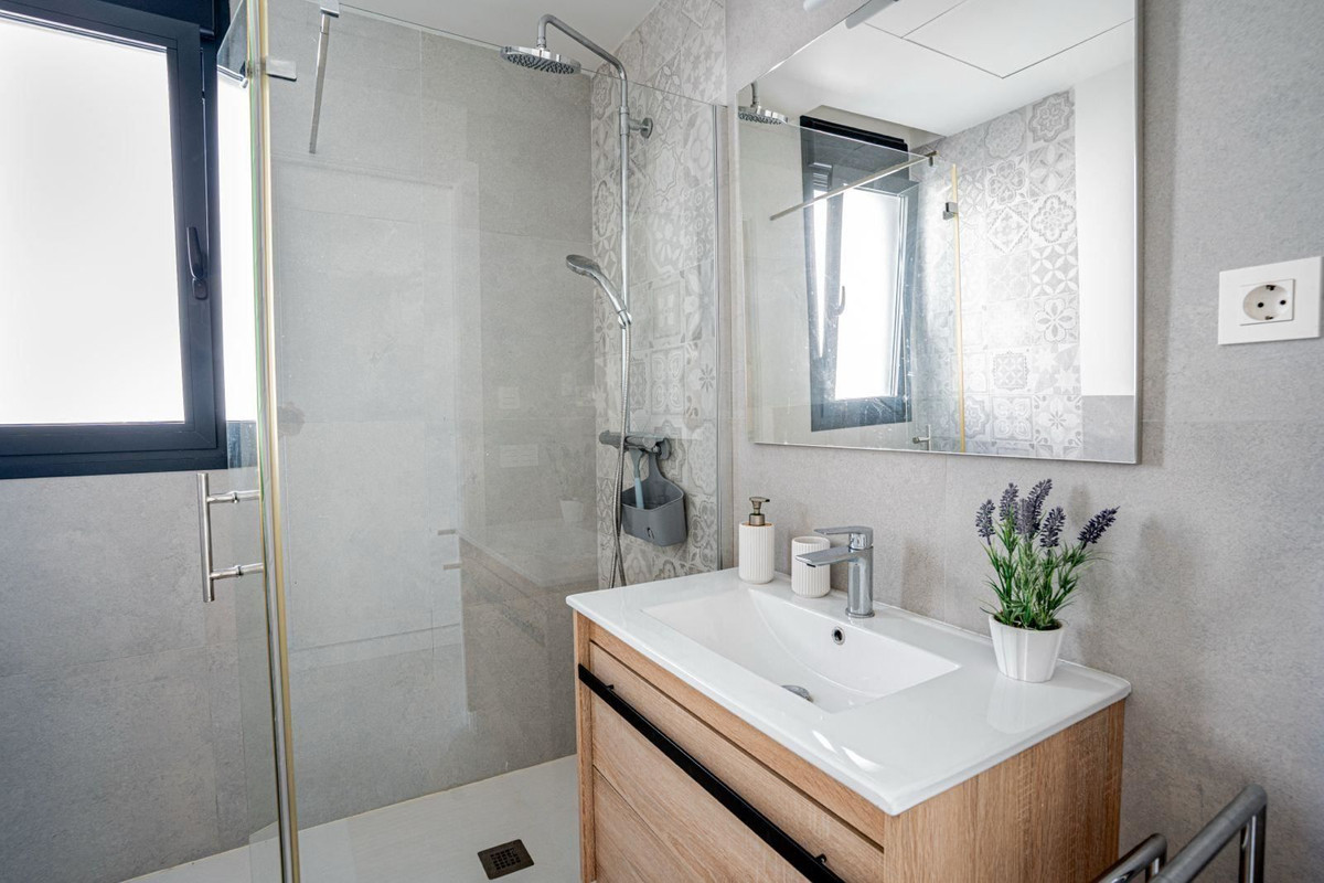 Huis te koop in La Marina | 3 slaapkamers H5245213