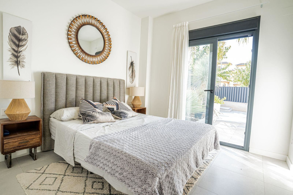 Huis te koop in La Marina | 3 slaapkamers H5245213