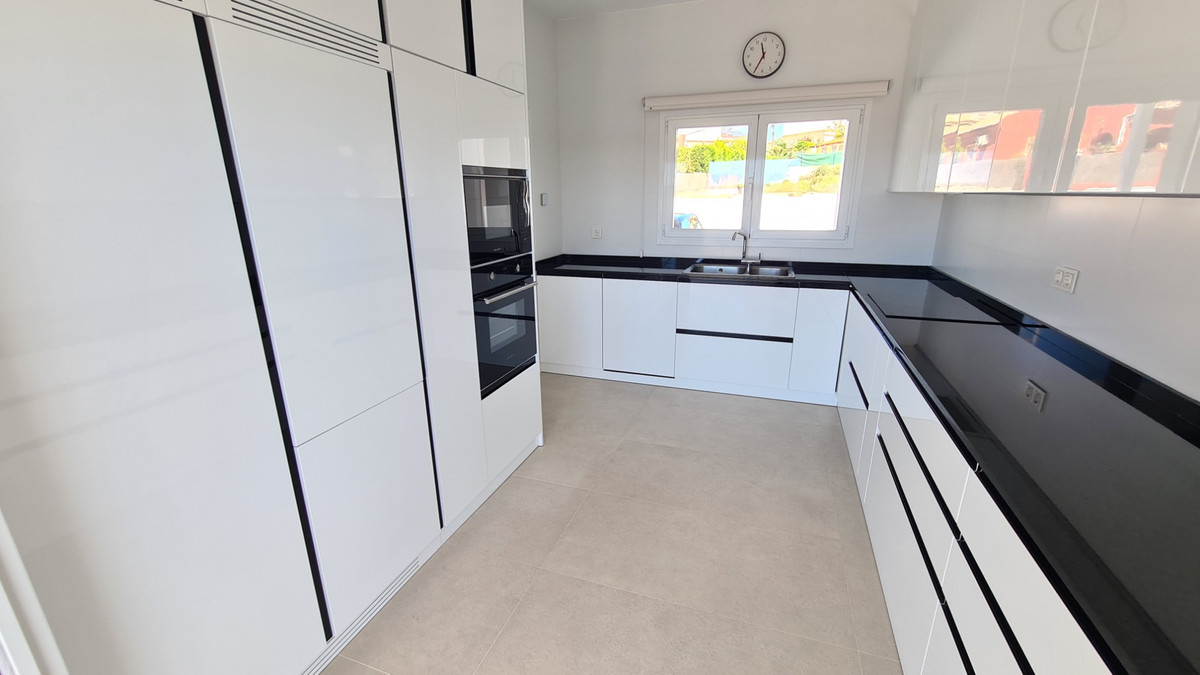 Huis te koop in La Marina | 5 slaapkamers H5253682