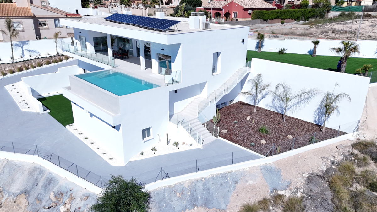 Huis te koop in La Marina | 5 slaapkamers H5253682