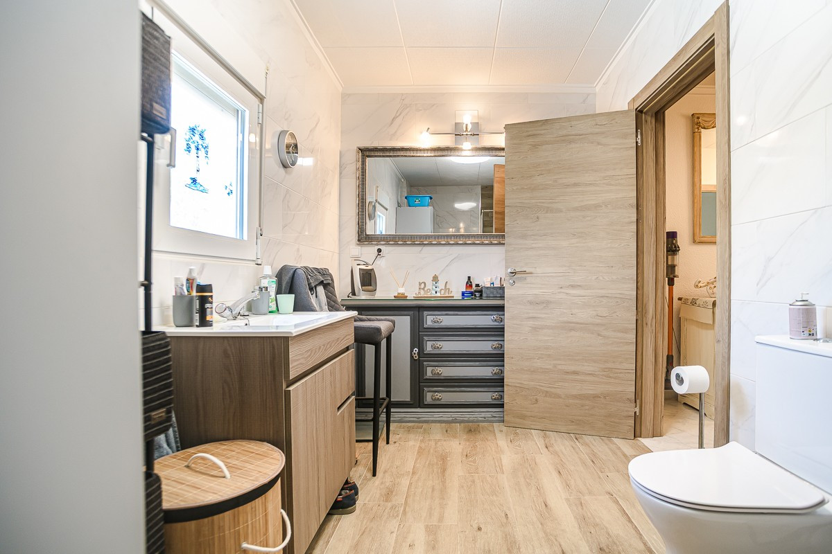 Huis te koop in La Marina | 3 slaapkamers H5390242