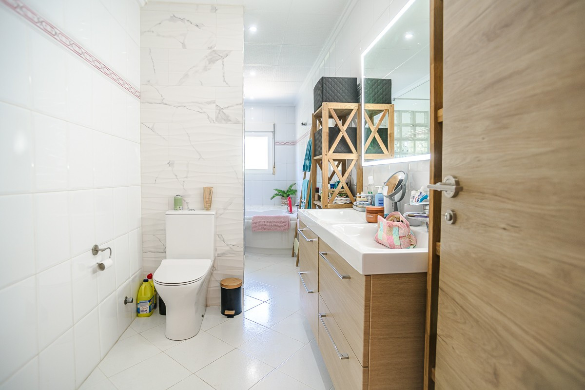 Huis te koop in La Marina | 3 slaapkamers H5390242