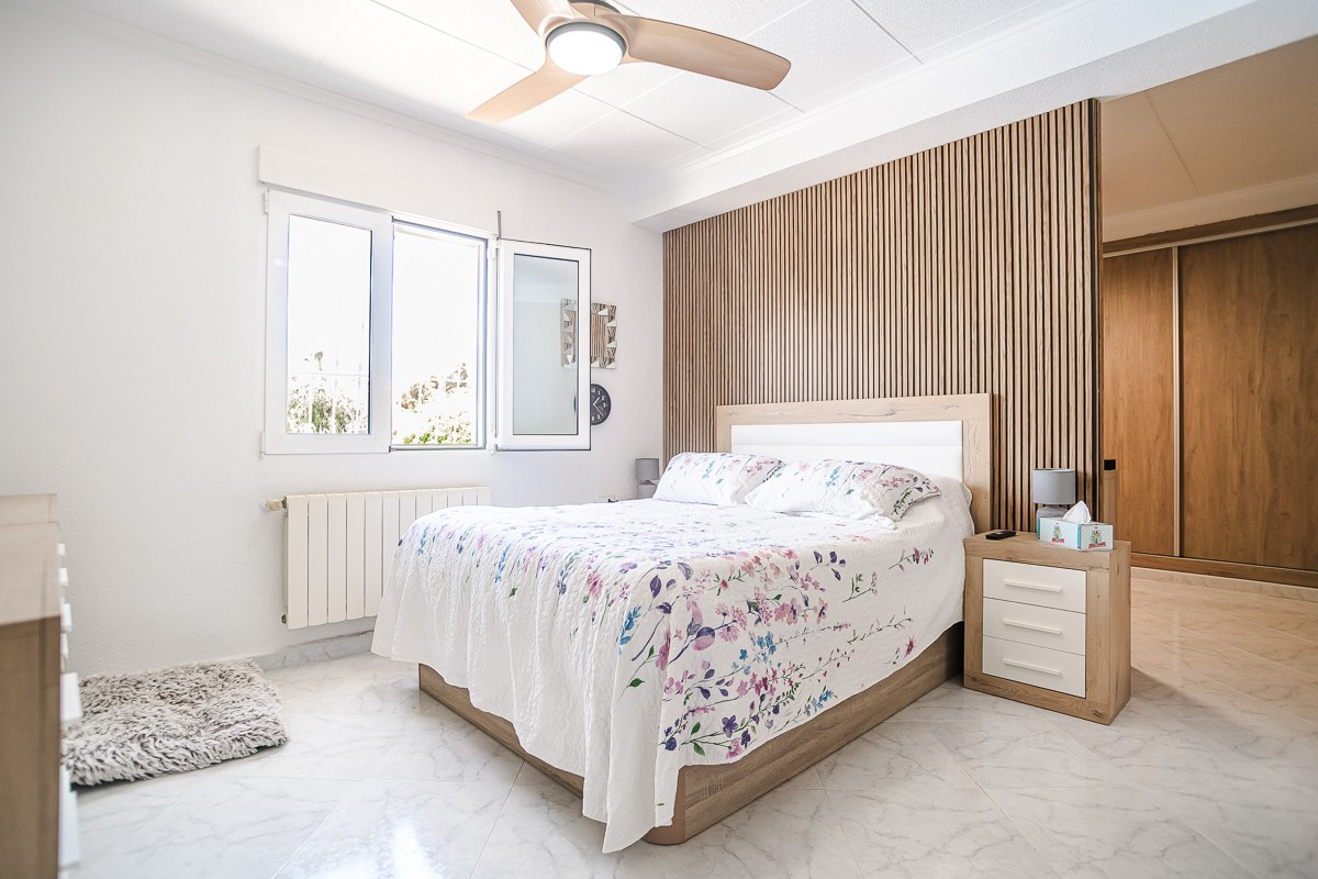 Huis te koop in La Marina | 3 slaapkamers H5390242