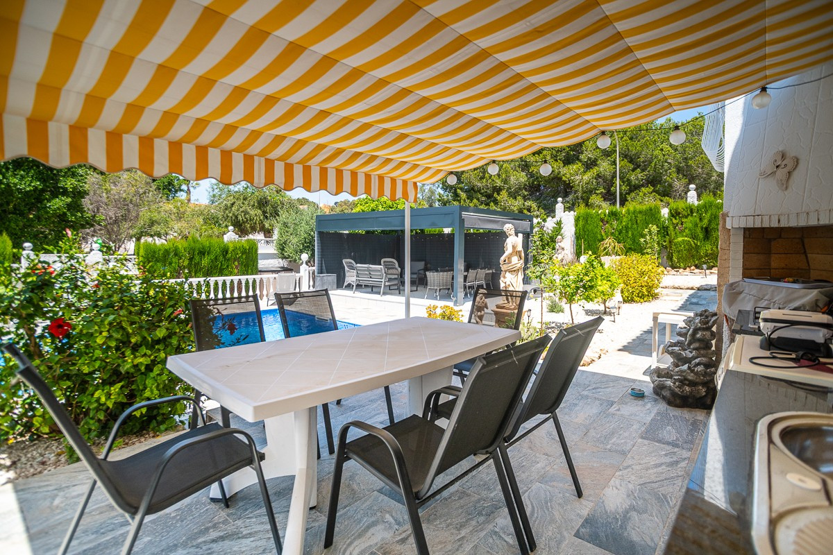 Huis te koop in La Marina | 3 slaapkamers H5390242