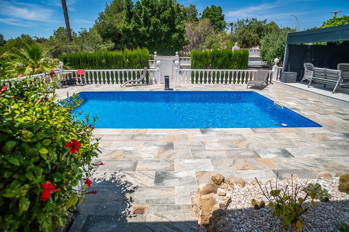 Huis te koop in La Marina | 3 slaapkamers H5390242