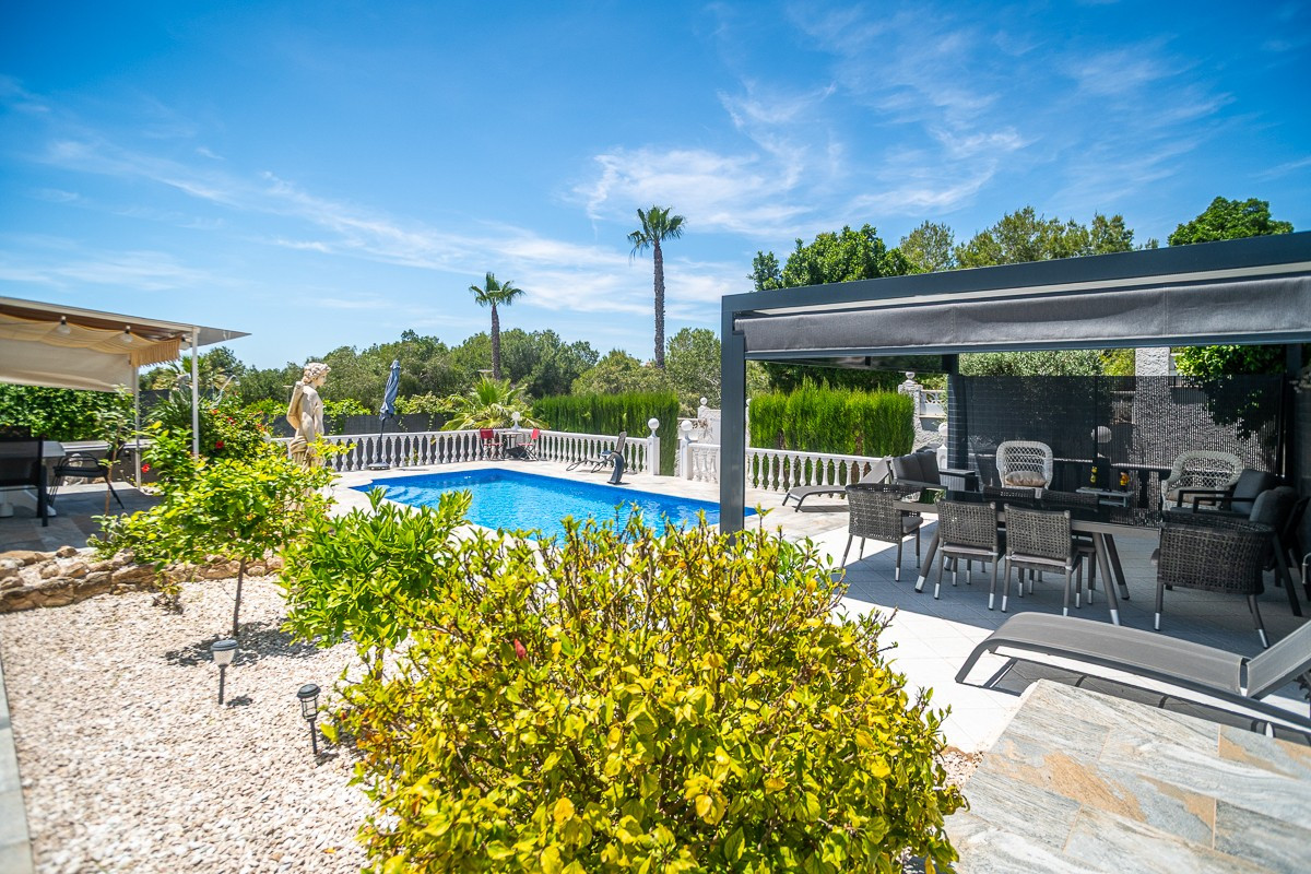 Huis te koop in La Marina | 3 slaapkamers H5390242