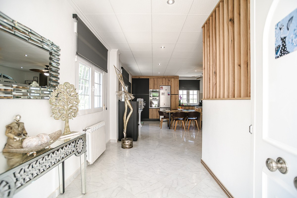Huis te koop in La Marina | 3 slaapkamers H5390242