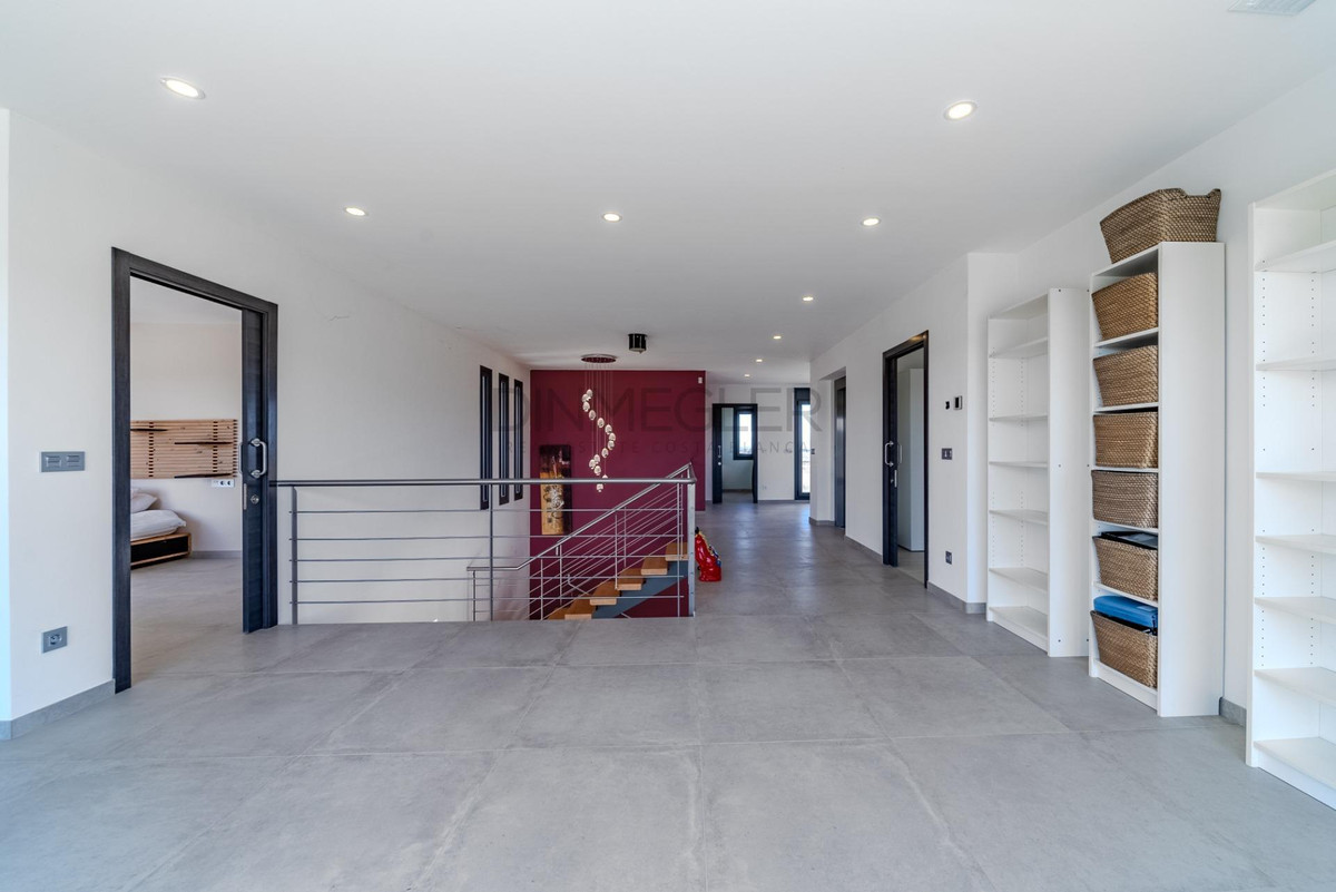 Property main view 40