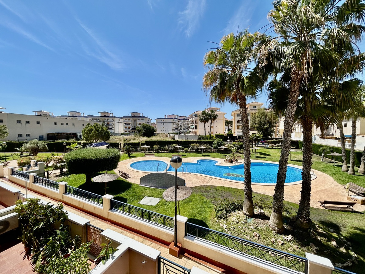 Appartement te koop in La Mata | 2 slaapkamers H5387320