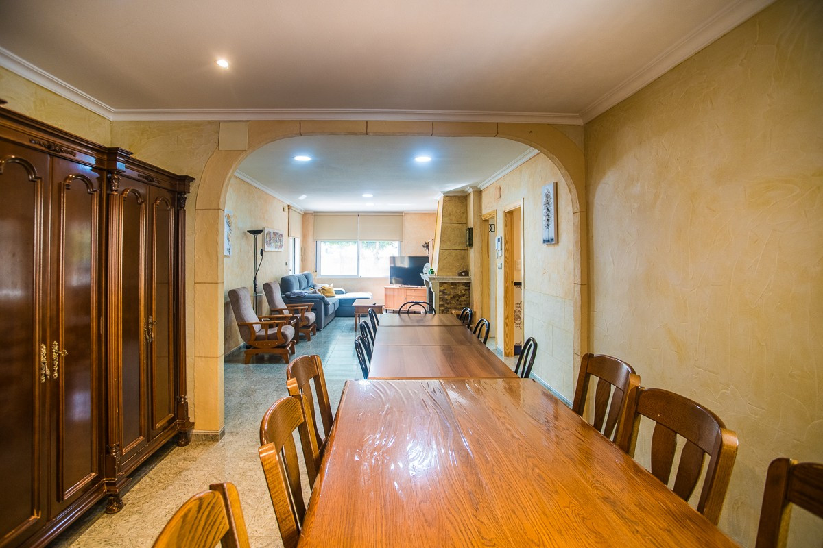 Huis te koop in La Matanza | 7 slaapkamers H5500033