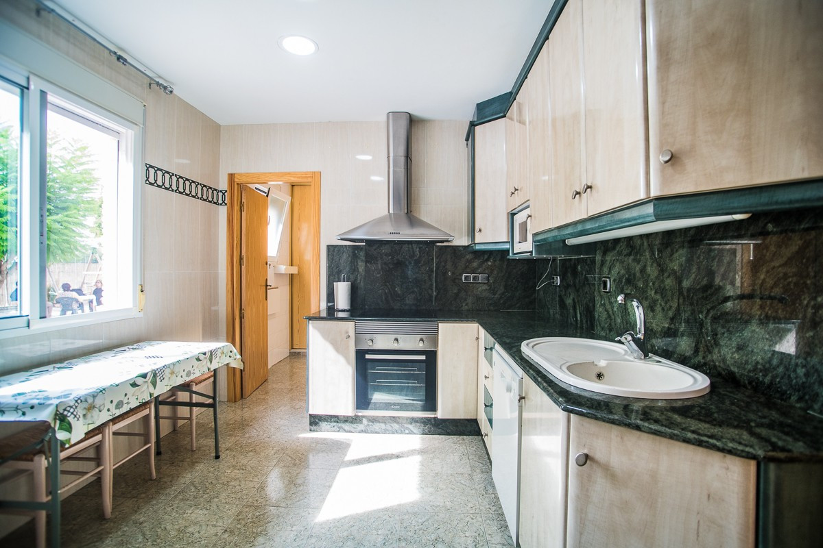 Huis te koop in La Matanza | 7 slaapkamers H5500033