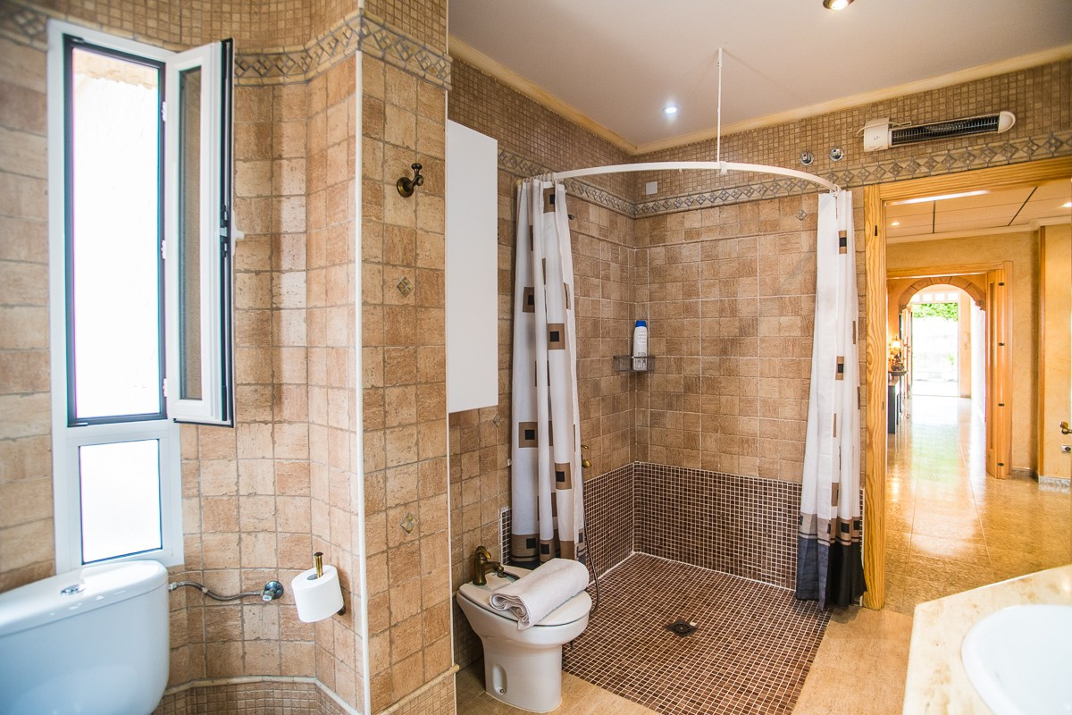 Huis te koop in La Matanza | 7 slaapkamers H5500033
