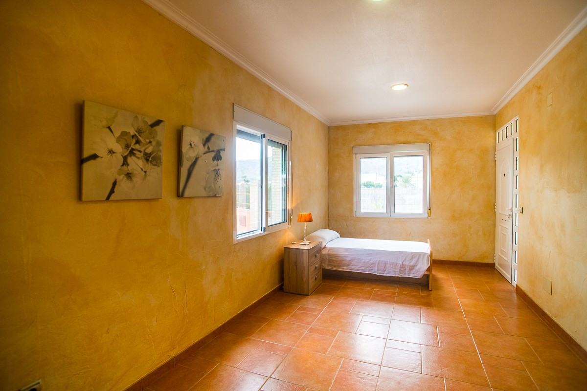 Huis te koop in La Matanza | 7 slaapkamers H5500033