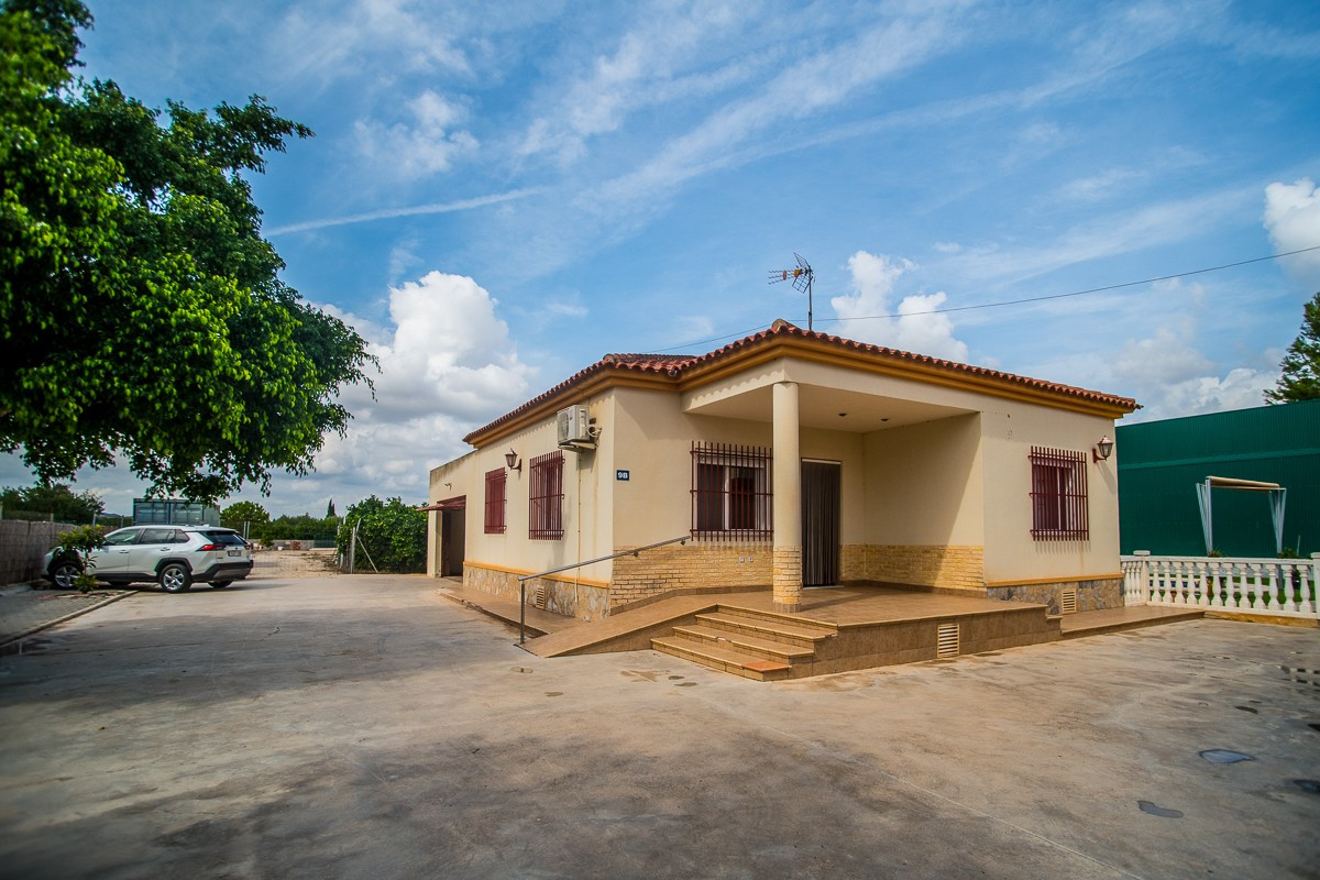 Huis te koop in La Matanza | 7 slaapkamers H5500033