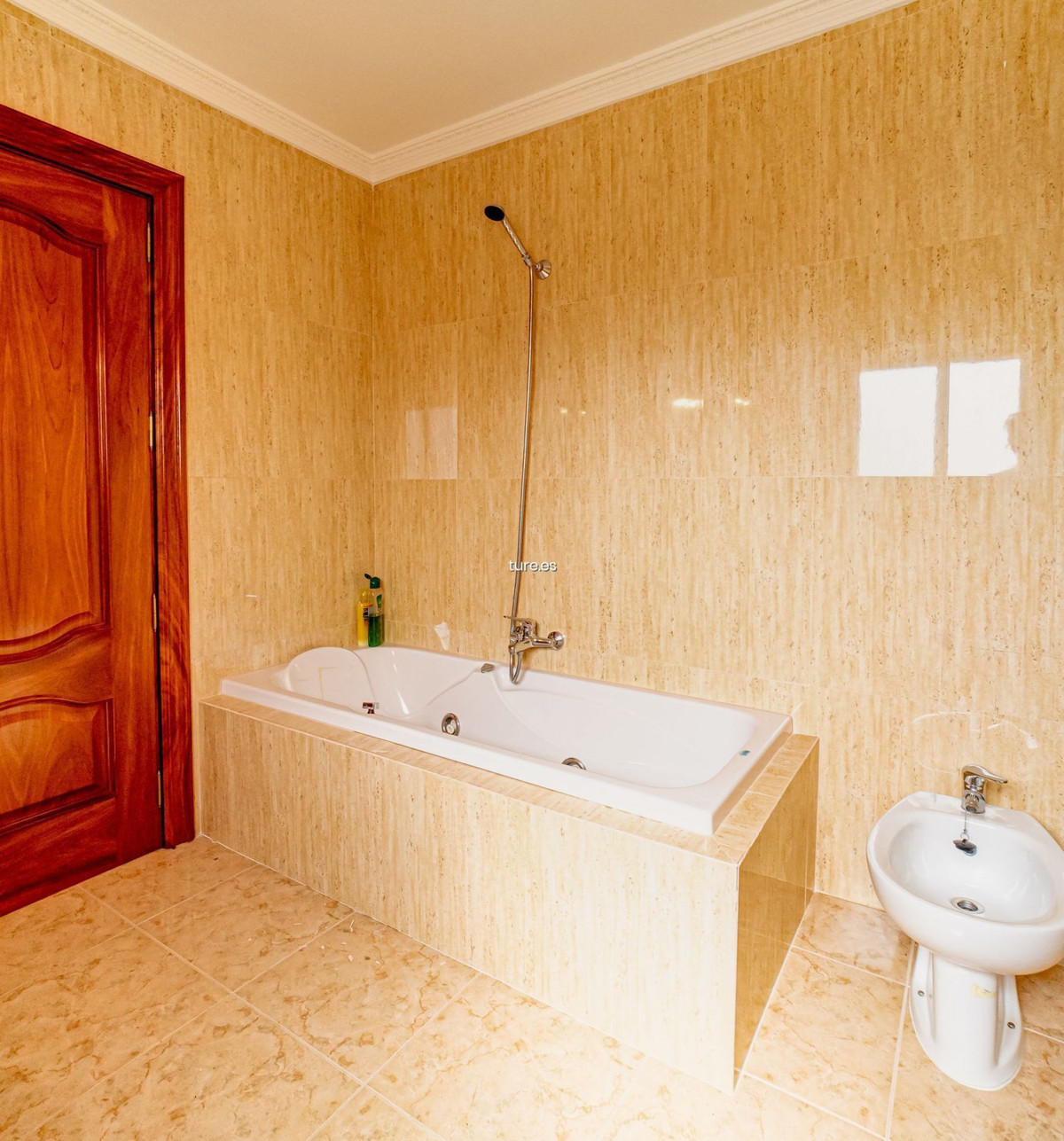 Property main view 15