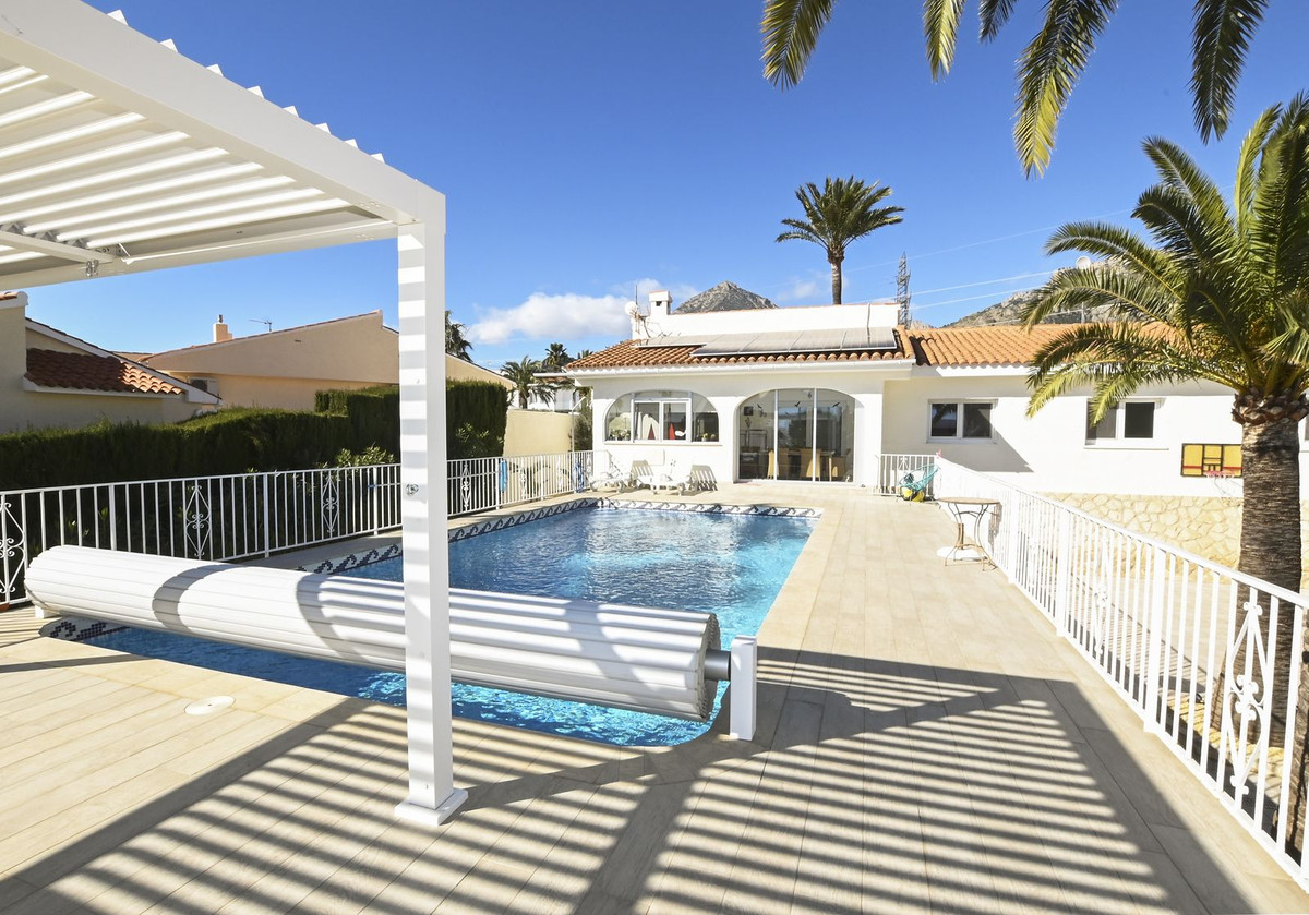 Huis te koop in La Nucia | 4 slaapkamers H5300065