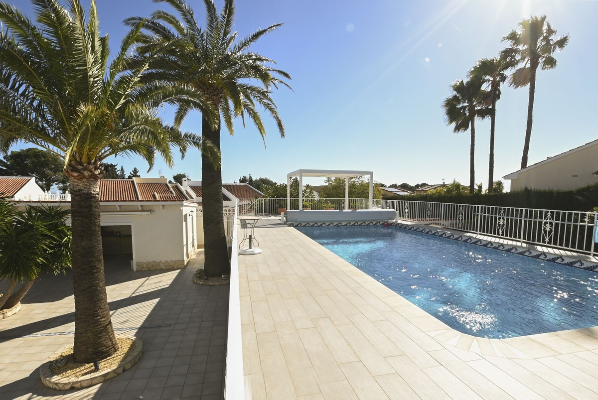 Huis te koop in La Nucia | 4 slaapkamers H5300065