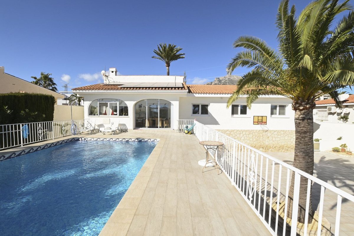 Huis te koop in La Nucia | 4 slaapkamers H5300065