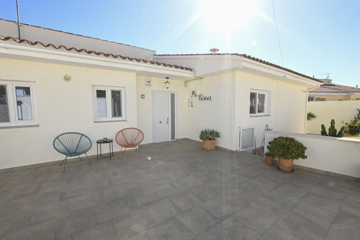 Huis te koop in La Nucia | 4 slaapkamers H5300065