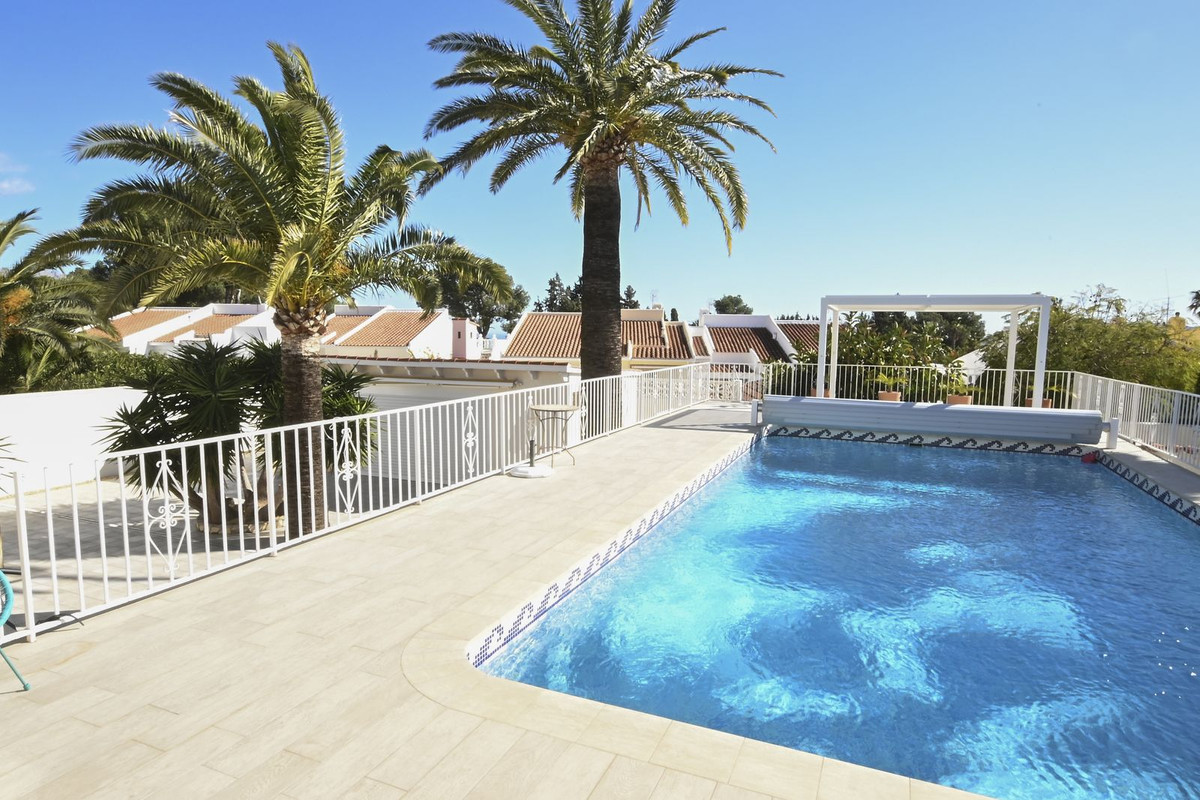 Huis te koop in La Nucia | 4 slaapkamers H5300065