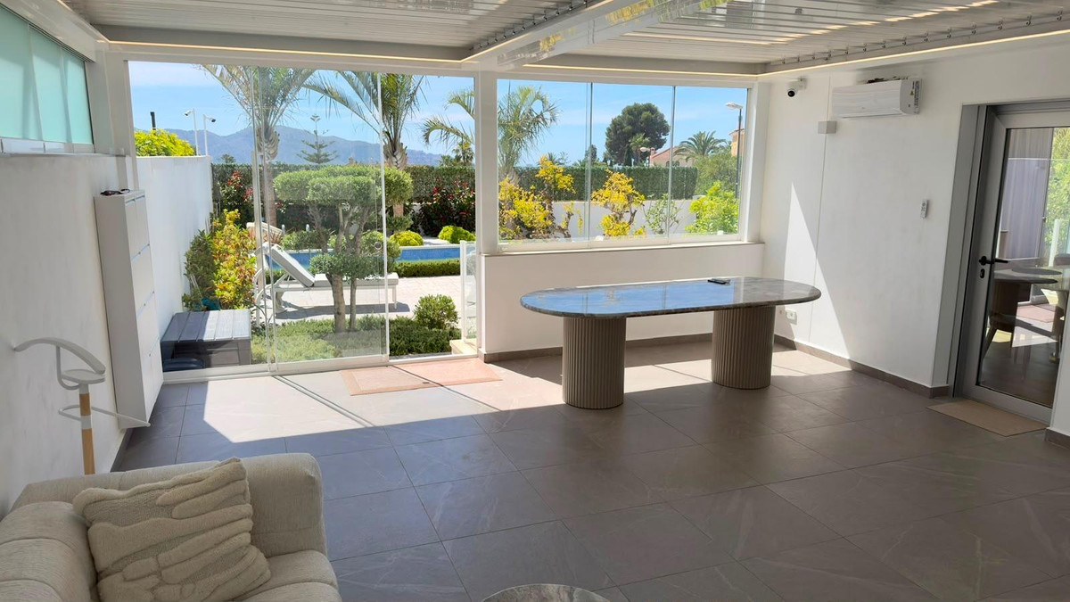 Bungalow te koop in La Nucia | 4 slaapkamers H5398258