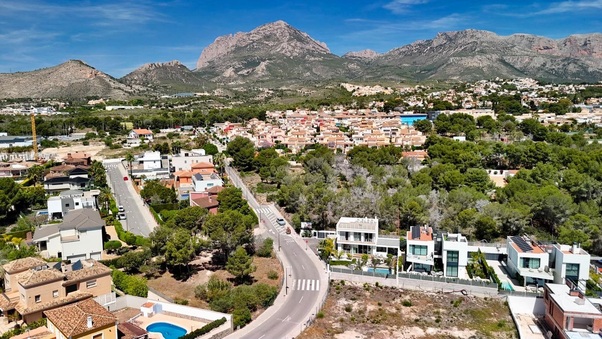 Bungalow te koop in La Nucia | 4 slaapkamers H5398258