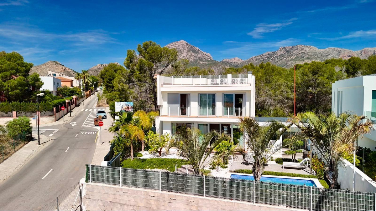 Bungalow te koop in La Nucia | 4 slaapkamers H5398258