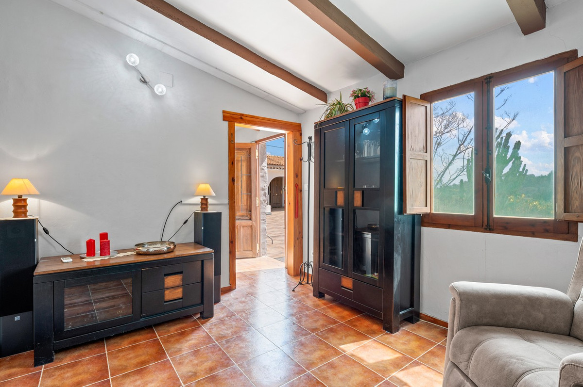 Property main view 36