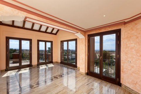 Huis te koop in La Quinta | 7 slaapkamers H2398388