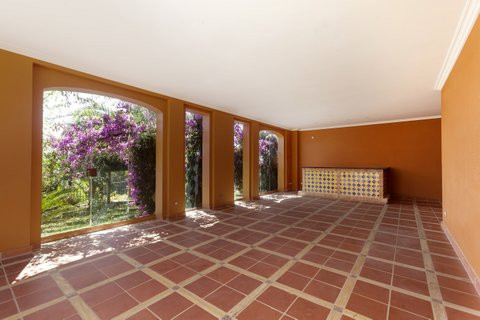 Huis te koop in La Quinta | 7 slaapkamers H2398388