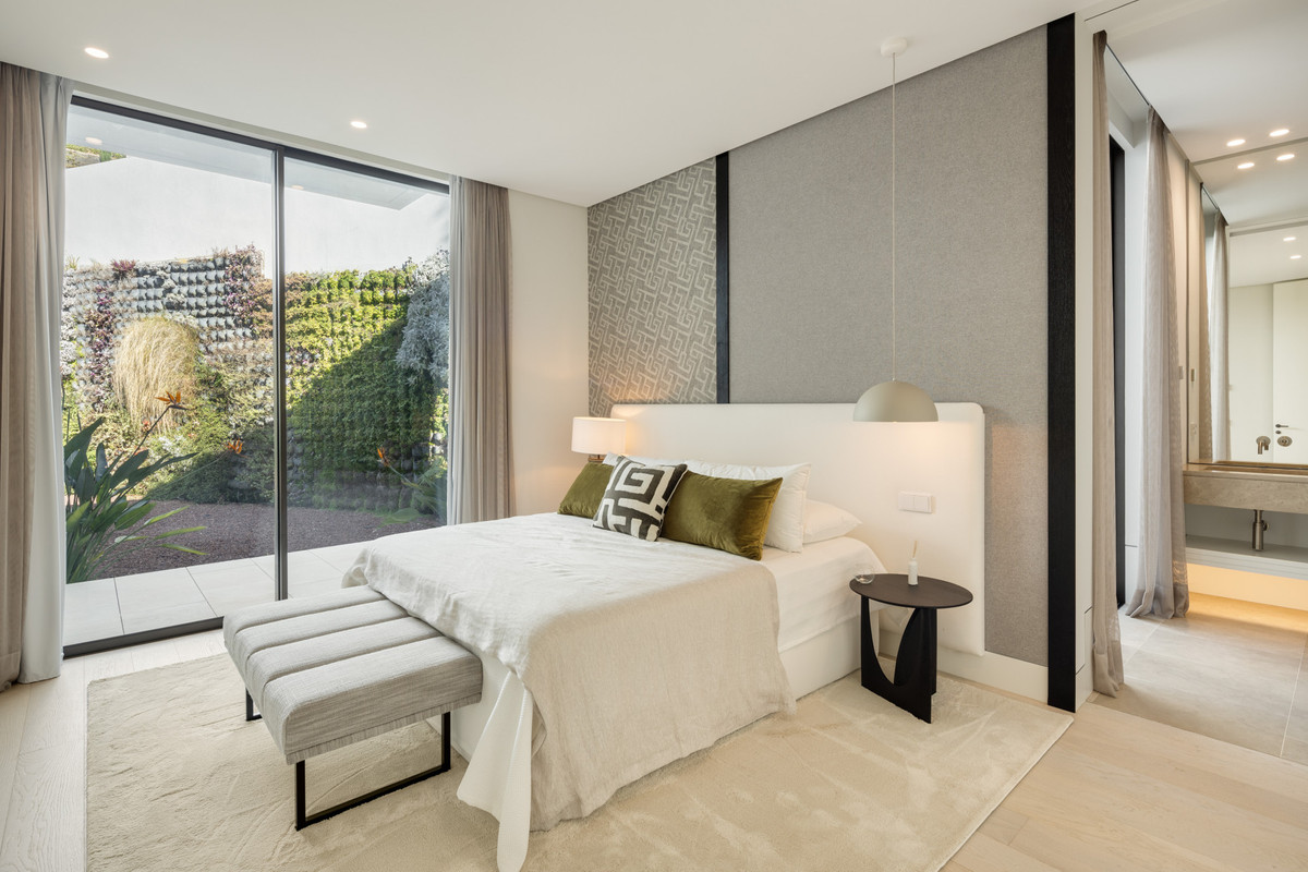 Huis te koop in La Quinta | 6 slaapkamers H4930648