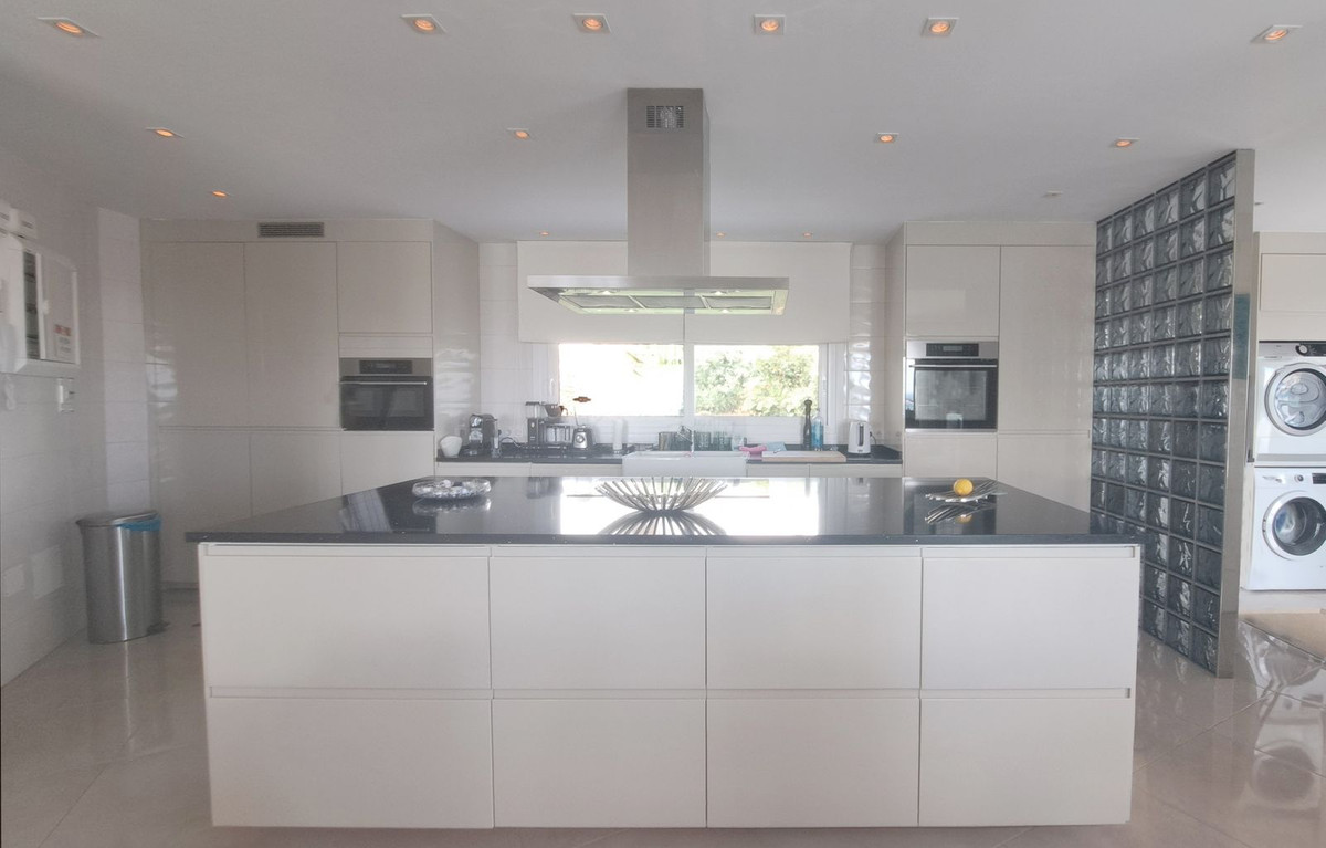 Detached Villa for sale in La Quinta | 6 bedrooms H5010283