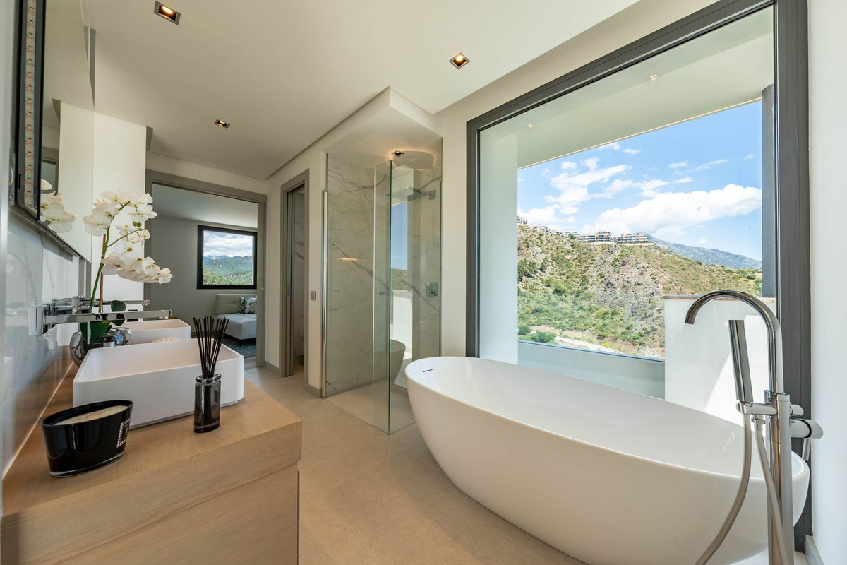 Property main view 60