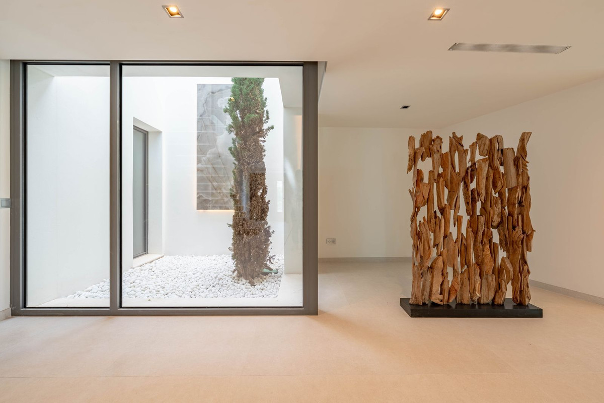 Property main view 82