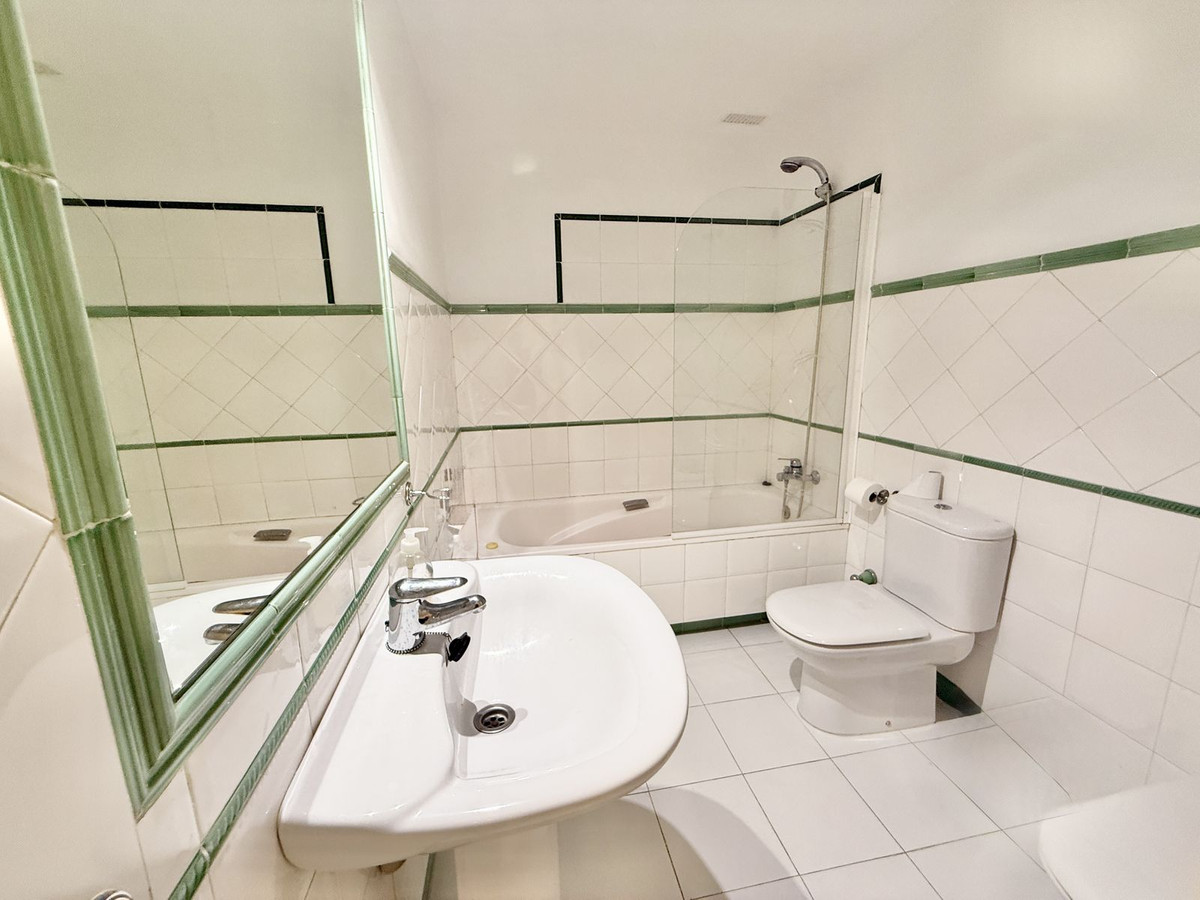 Huis te koop in La Quinta | 4 slaapkamers H5131651