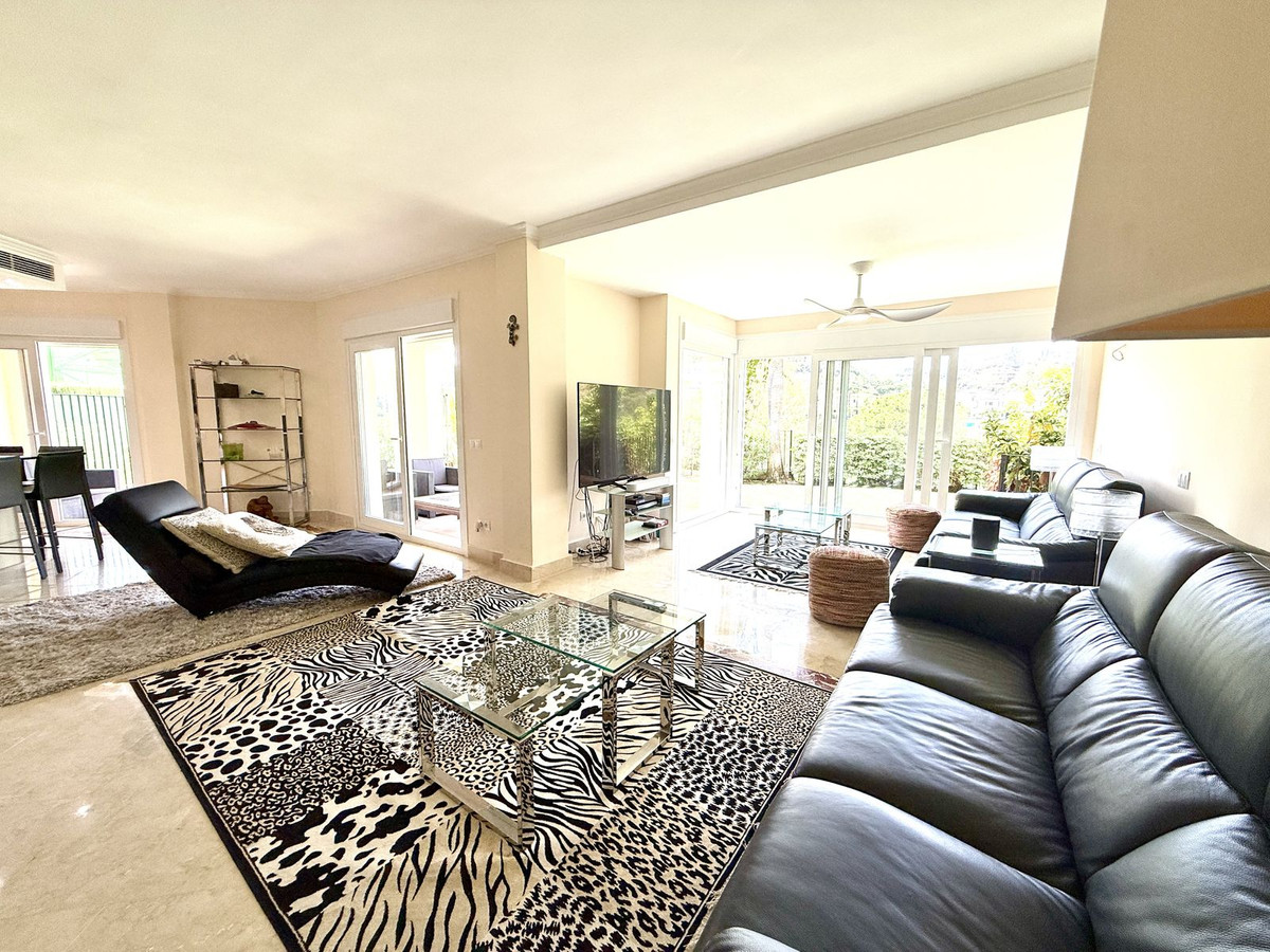 Huis te koop in La Quinta | 4 slaapkamers H5131651