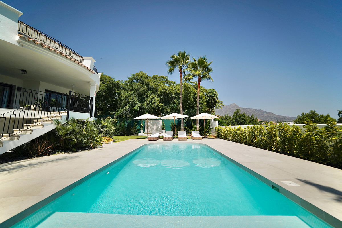 Huis te koop in La Quinta | 5 slaapkamers H5147011