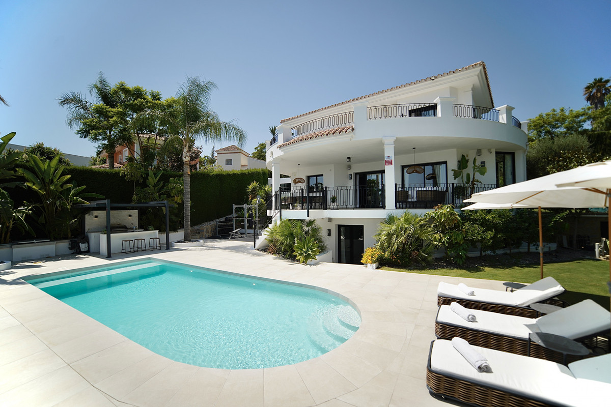Huis te koop in La Quinta | 5 slaapkamers H5147011