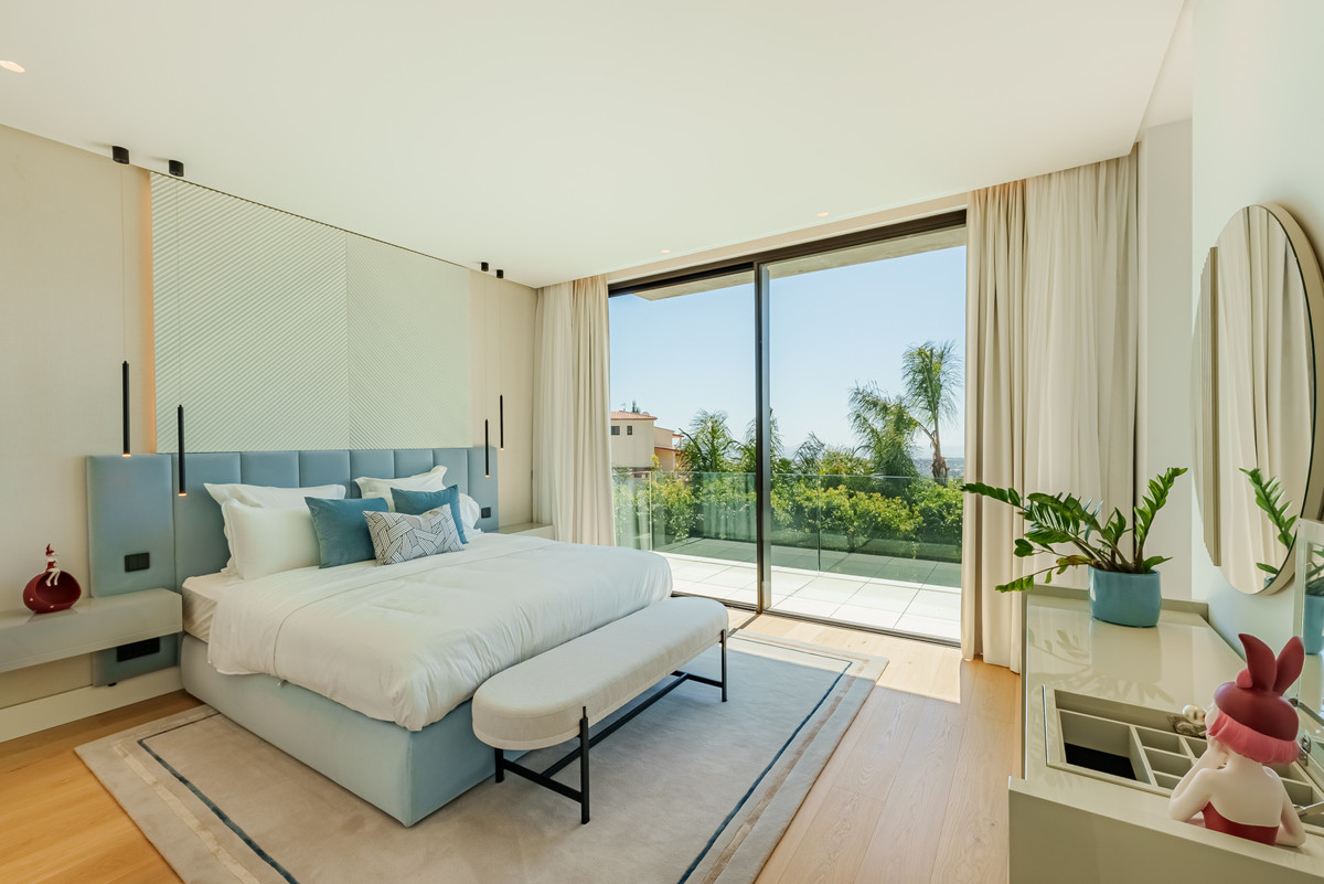 Huis te koop in La Quinta | 8 slaapkamers H5217985