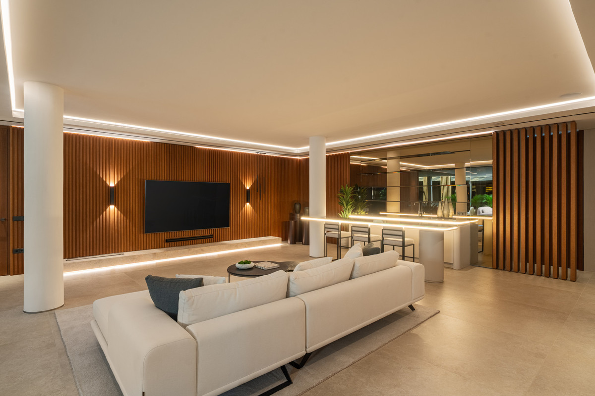 Huis te koop in La Quinta | 6 slaapkamers H5236750