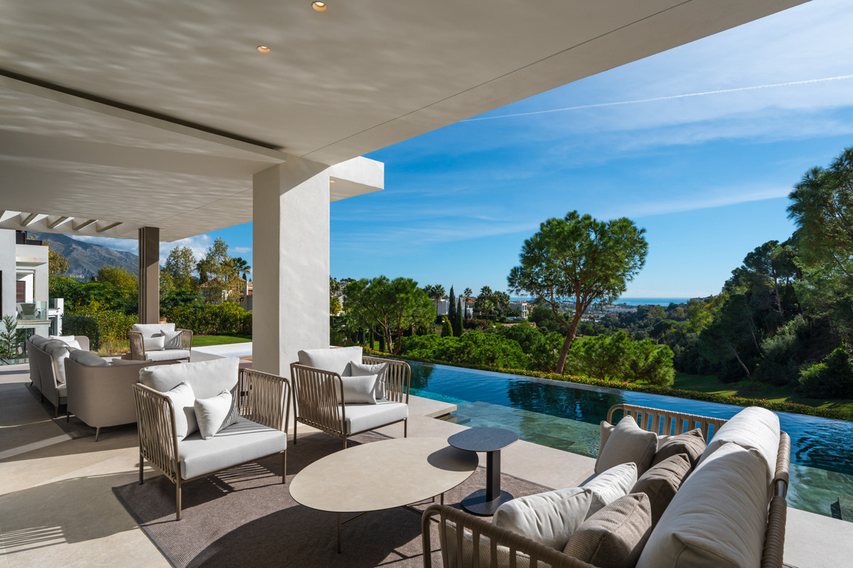 Huis te koop in La Quinta | 6 slaapkamers H5236750